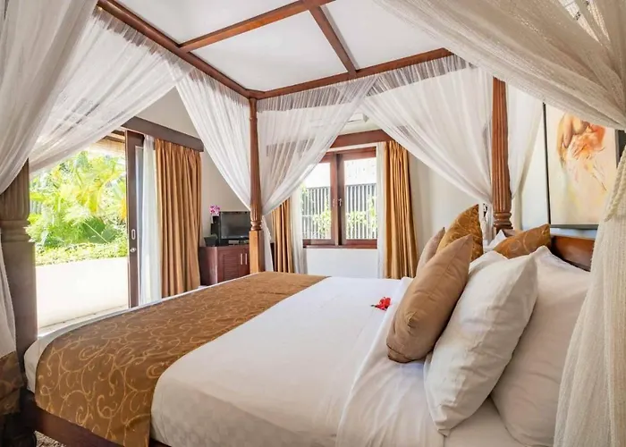 Villa Kalimaya Iii Beautiful & Luxurious 3-bedroom Private With Pool 150-metres To