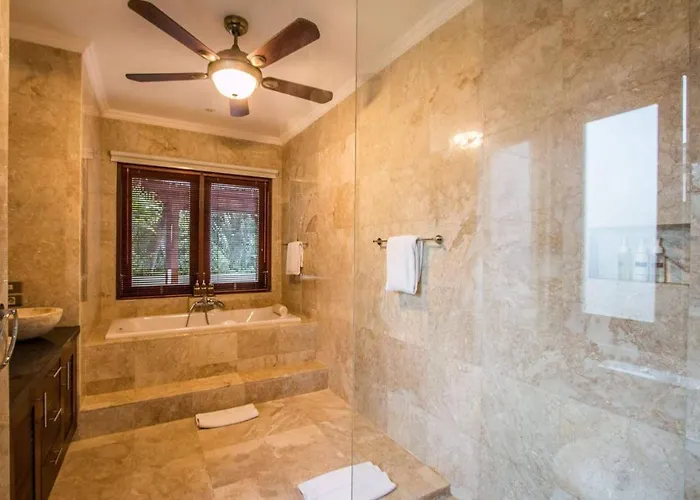 Kalimaya Iii Beautiful & Luxurious 3-bedroom Private With Pool 150-metres To Seminyak